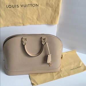 ✨AUTHENTIC Louis Vuitton Monogram Vernis Alma pm